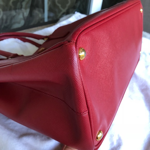 Authentic Prada Red Saffiano Large Tote Bag - Picture 7 of 8